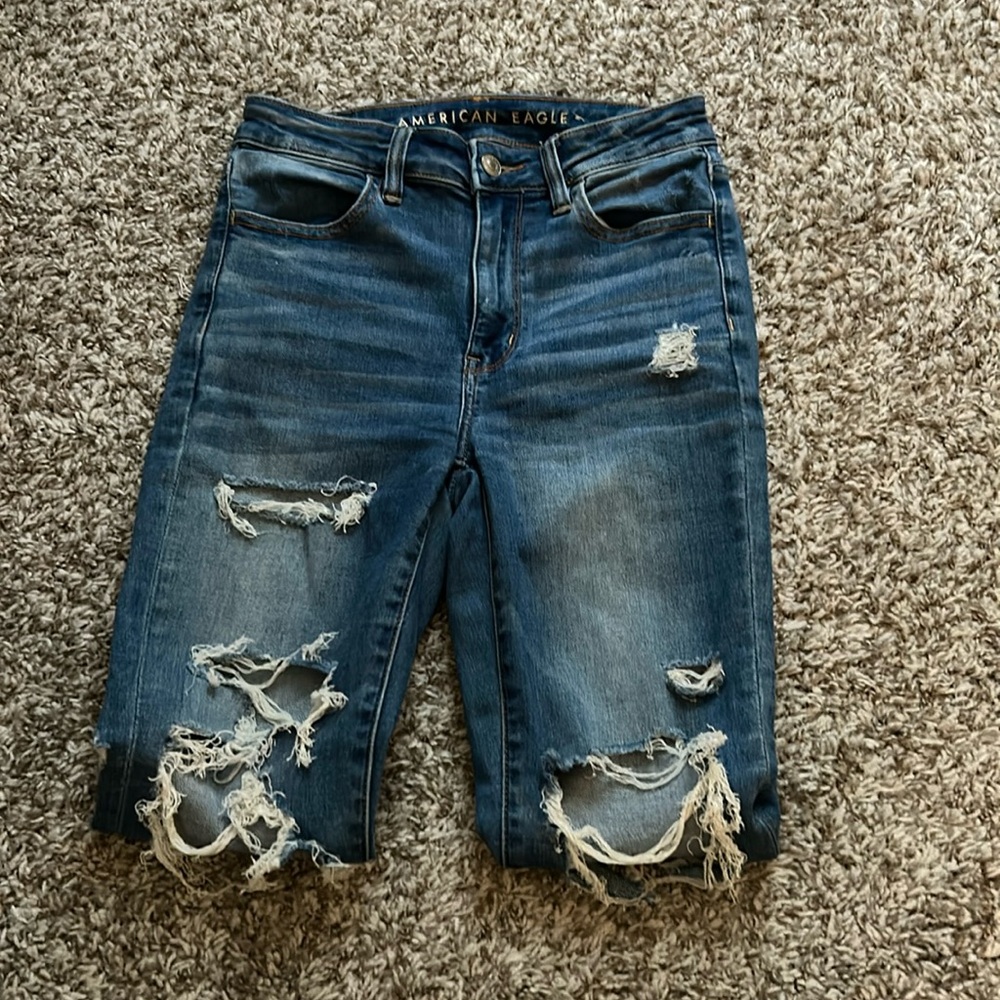Women’s American Eagle Skinny Ripped Jeans